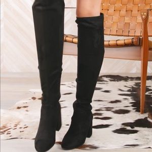 On sale!!! 🎊🎉Beautiful brand new in box boots!